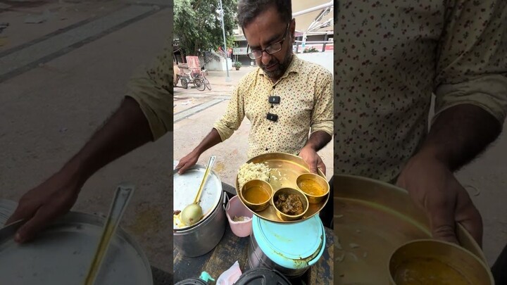 Manoj Bhai who has a cycle, his 10 rupees worth plate