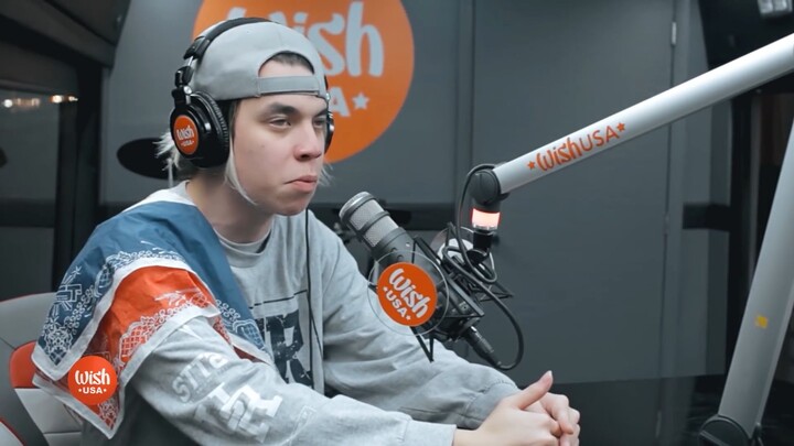 Ez Mil performs  Panalo LIVE on the Wish USA Bus