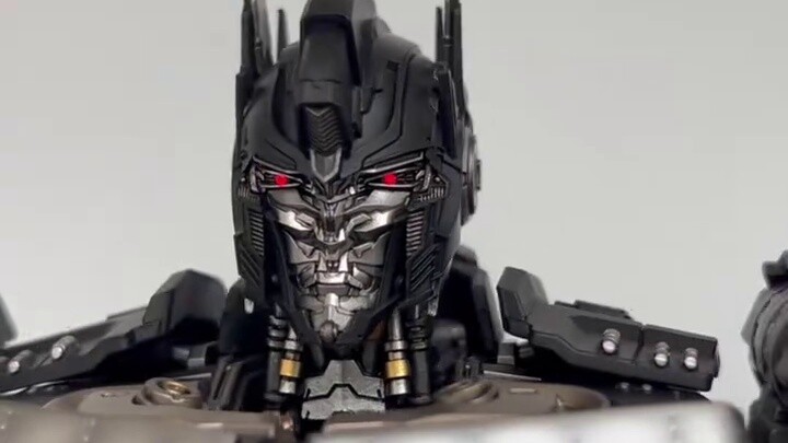 Director: "With your face, if you don't play a villain, you will be punished by God"