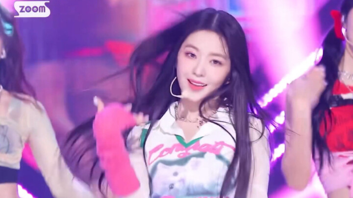 [Irene Bae Ju-hyun] She’s winking now—my heart’s in an earthquake!