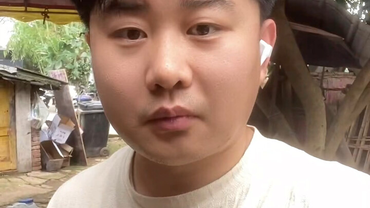 وصلت إلى تسيقونغ في سيتشوان لتناول وليمة "با با يان" بسعر 899 يوانًا لمدة يومين وأربع وجبات، وبعد ال