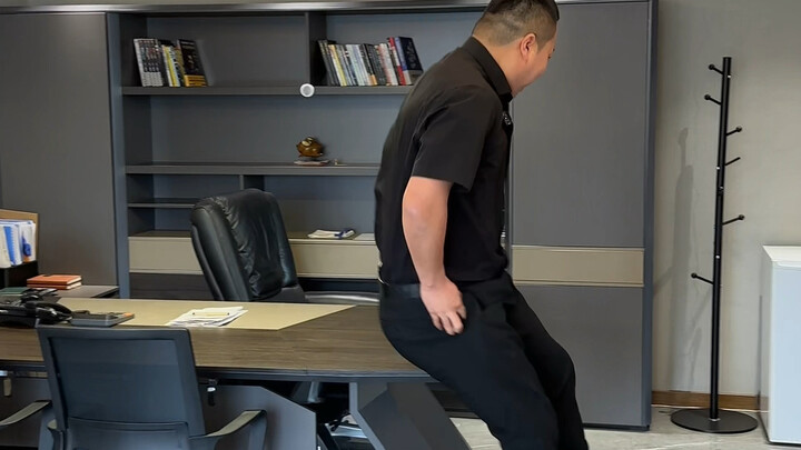 Si Bungsu Jadi Bos Pemandian, Melangkah ke Puncak “Kegilaan” dalam Hidupnya