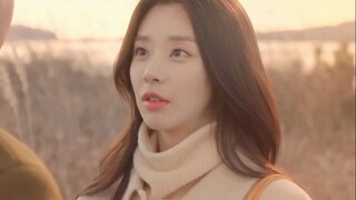 李主傧，泪之女王的女二号，纸钞屋里面也很亮眼