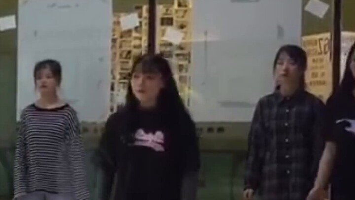 การเปลี่ยนแปลงของสาวธรรมดาหลังเรียนเต้นรำ