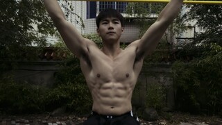 不会还有人不会引体没有腹肌吧，教科书般的标准引体