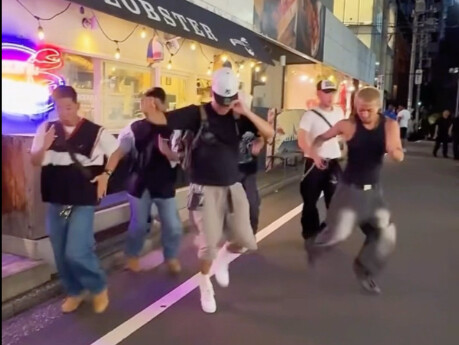 รีมิกซ์เพลงชื่อเดียวกันของ Newjeans กลับมาฮิตอีกครั้งใน Douyin!