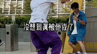 滑板跳远大挑战！！ 恭喜@小弹簧 突破全国新纪录，20块板面也就是4m远。