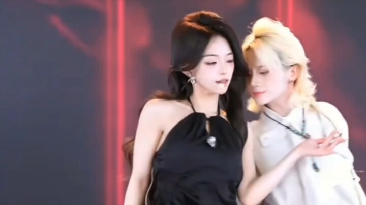 【eureka乱炖】姐姐一伸手有的芒果就像小狗一样贴过来了-e团大三角又出新团舞