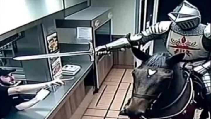 "Hiệp sĩ của bạn đang đi lấy đồ ăn"