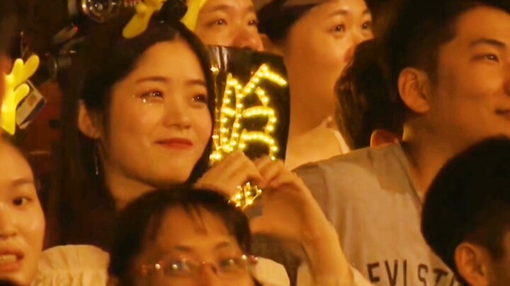 【Lu Han】I’m rushing toward you—You are the stars and the sea.