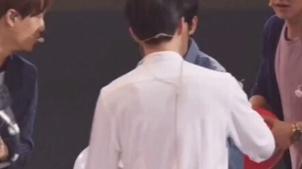 พี่ต้าผู่ดูเหมือนจะไม่สนใจชีวิตความเป็นตายของซิ่วหมินเลย ฮือออ