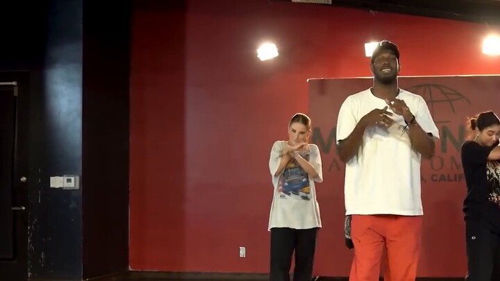 Hiphop - Rincian Tutorial (Bagian 1) Musik: Never Leave You | Instruktur: Matt (Mirror)