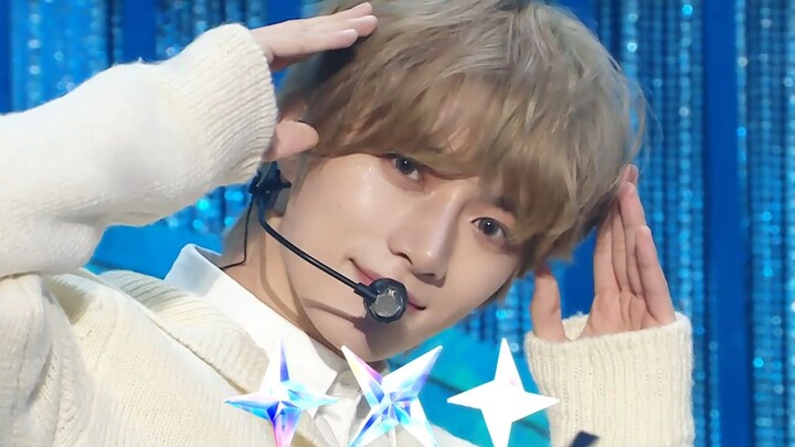 TXT’s latest comeback tracks “Over The Moon” and “Forty One Winks” performance stage