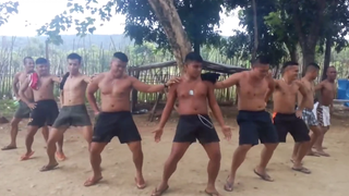 PILIPINO FUNNY DANCE