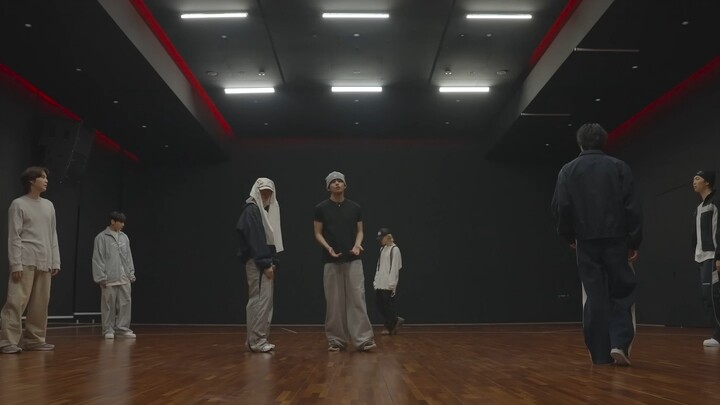 ห้องซ้อมเพลงคัมแบ็กล่าสุด SWIM ของบังทันโซนยอนดันถูกเปิดเผย