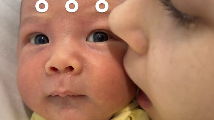 الطفل: سمعت أنكم تبحثون عني؟