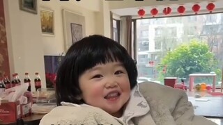 I looked through some old videos and found some clips before my daughter was diagnosed with autism. 