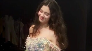 Turns out there really are people whose smiles can make the heavens and earth lose their luster.