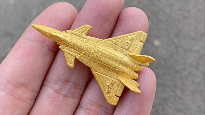 Hitting someone with military-style boxing punches probably doesn't hurt, right?