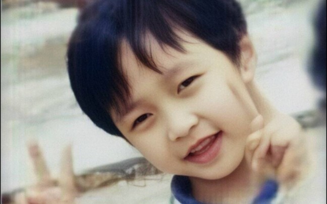 [จางอี้ซิง] ผลงานที่อี้ซิงแต่งเนื้อร้อง ทำนอง และร้องเองตั้งแต่อายุ 14 ปี บอกว่าเปิดวนฟังมาหลายรอบแล