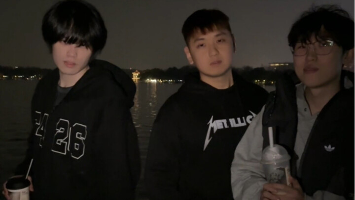 Hai thế giới hoạt hình ở bên nhau sẽ hạnh phúc đến mức nào