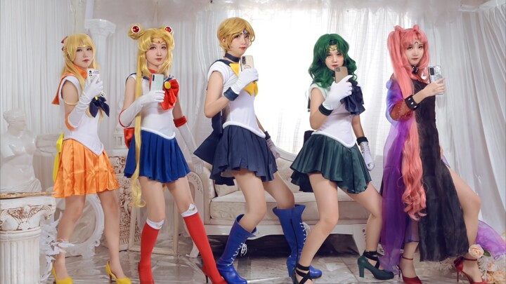 Sailor Moon Manusia Berkualitas Tinggi