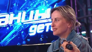 (俄罗斯达人秀）Арина Куликова 机械舞