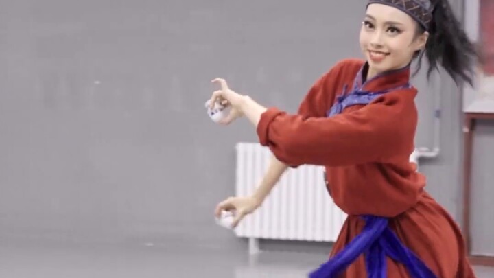 Beberapa hasil Ujian Gabungan Tari Provinsi Hebei.