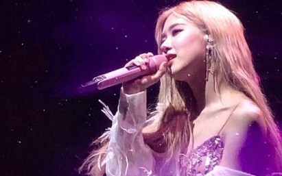 【BLACKPINK】Park Chae-young 190418 Konser Los Angeles, kepang rambut dan sepatu hak tinggi sangat can