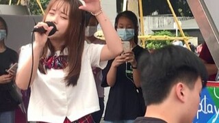 Shocked!!! Only my railgun blasted on the streets of Shenzhen!!! Passersby took out coins