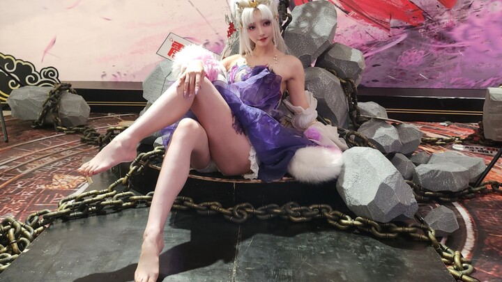 Versi “Bertaruh Segalanya” dari Eiyuu Senki, gadis kaki indah Yulinglong beradu strategi secara dari