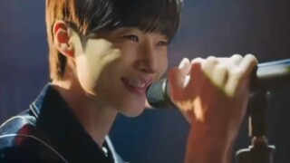 第五集2008年Eclipse初舞台！小率34岁没看成的演唱会在19岁这年看成了！好好哭 背着善宰跑 边佑锡金惠允