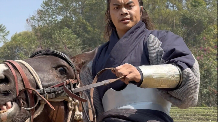 คุณคือผู้คุมทิศทางชีวิตของตัวเอง ไม่ว่าคลื่นลมจะรุนแรงแค่ไหนก็จงเดินหน้าต่อไปอย่างกล้าหาญ! ยามวัยหนุ