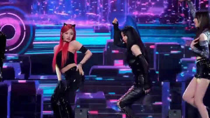 【aespa】Cảnh tượng kinh điển về sự cố sân khấu, khả năng ứng biến cực đỉnh