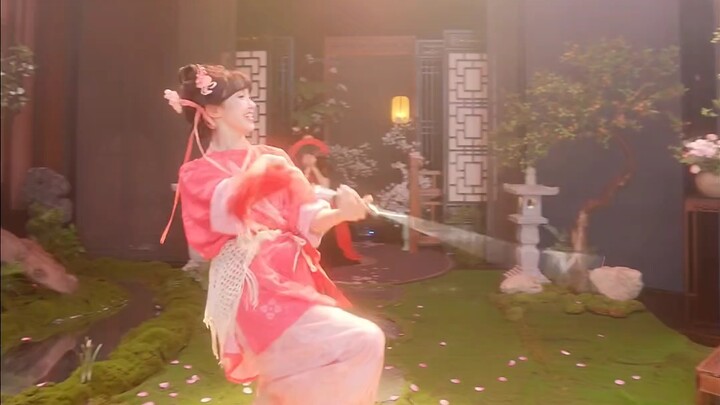 Xiaodan’s livestream dance: “The Greatest Word is Love”