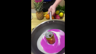 ไข่นั่นยังไม่สุกด้วยซ้ำ!