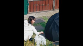 He did exorcism-She's talking with umbrella🤣#weddingimpossible #moonsangmin #jeonjongseo #shorts