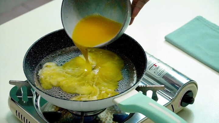 Telur Dimasak Begini Ternyata Enak Banget.. Menu Sarapan Simple | Telur Rebus Siram Daging
