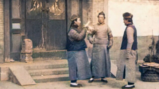 Gambaran nyata Beijing lama pada tahun 1921: Orang-orang berjongkok dua kali untuk memberi hormat