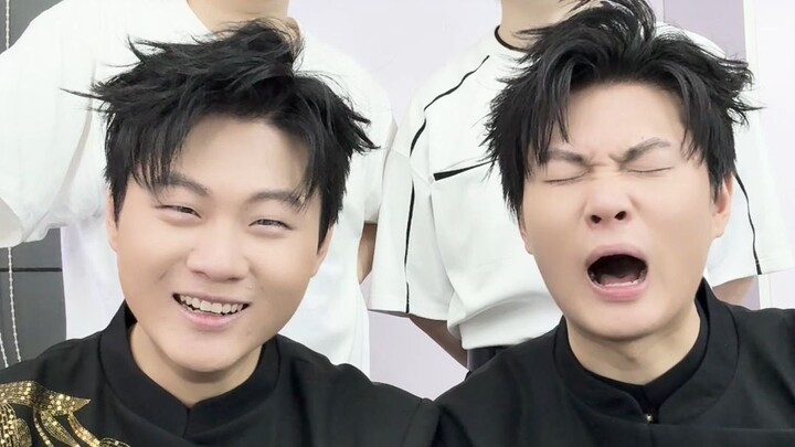 กินอีโมจิไปกี่ตัวแล้วถึงได้เหมือนขนาดนี้!