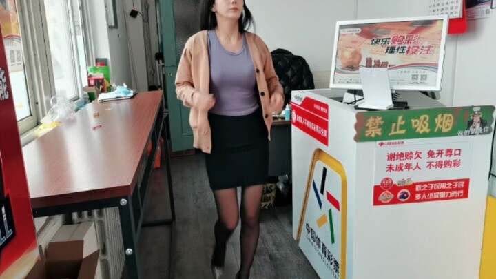 北方大哥想约我，话题老跑偏，结果被我聊结巴了