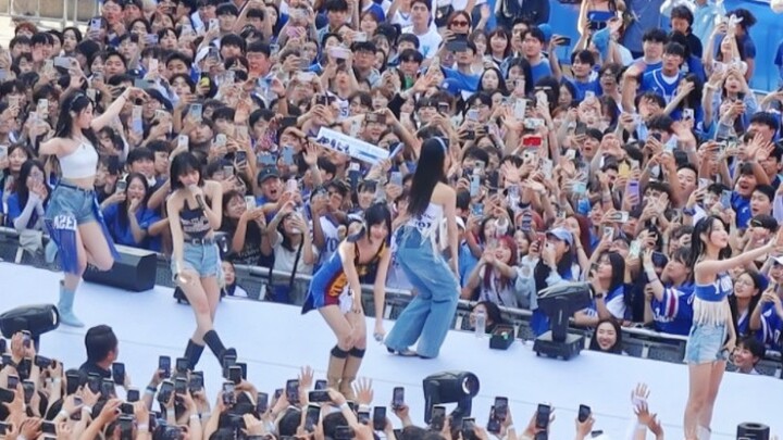 It's青春 in full bloom! LE SSERAFIM's Flash Forward stage at Yonsei University's anniversary celebrati