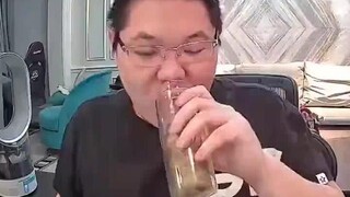 反向抽烟与开水烫嘴那个更烫
