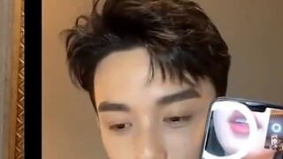 Tôi cũng không muốn ăn thịt người thật! Nhưng đây là phản ứng của Wu Lei khi nghe tin Wu Lu có thể b