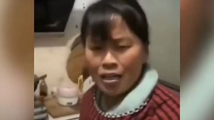 مجموعة مقاطع فيديو مضحكة: ليش شعوري أن رقصكم مختلف؟