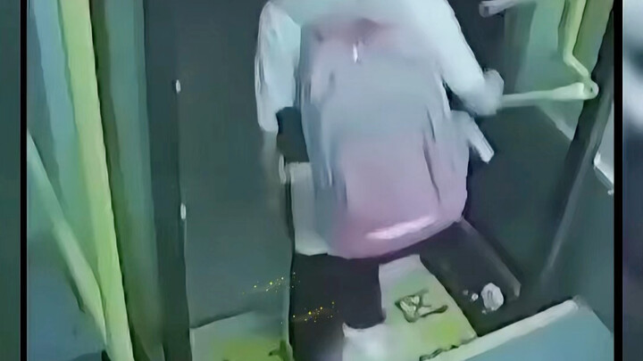 Sopir bus seperti ini akan dilarang mengemudi seumur hidup.
