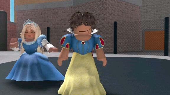 Snow white VS Elsa RAP BATTLE