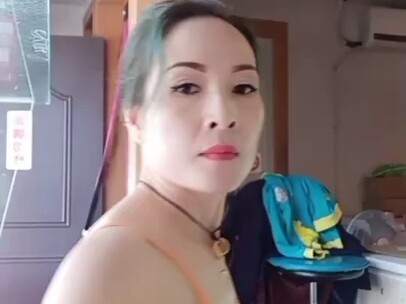 Betel Nut Girl's Hot Dance