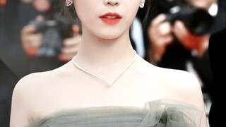 แข็งแรงมาก! Shuangwenzhao ในแวดวงบันเทิงกลายเป็นความจริง! เธอเป็นนักร้องและยืนบนพรมแดงที่เมืองคานส์!