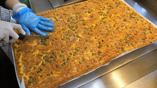/ pumpkin cheese castella - taiwanese street food